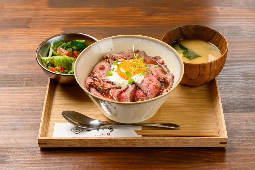黒毛和牛ローストビーフ丼